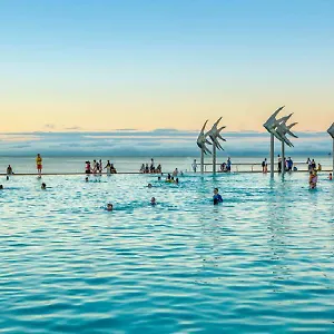 Half Moon Bay Aparthotel Cairns