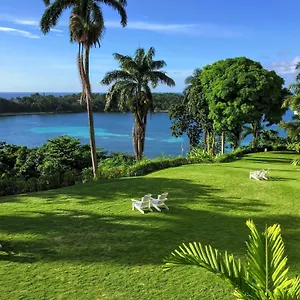 Goblin Hill At San San **** Drapers